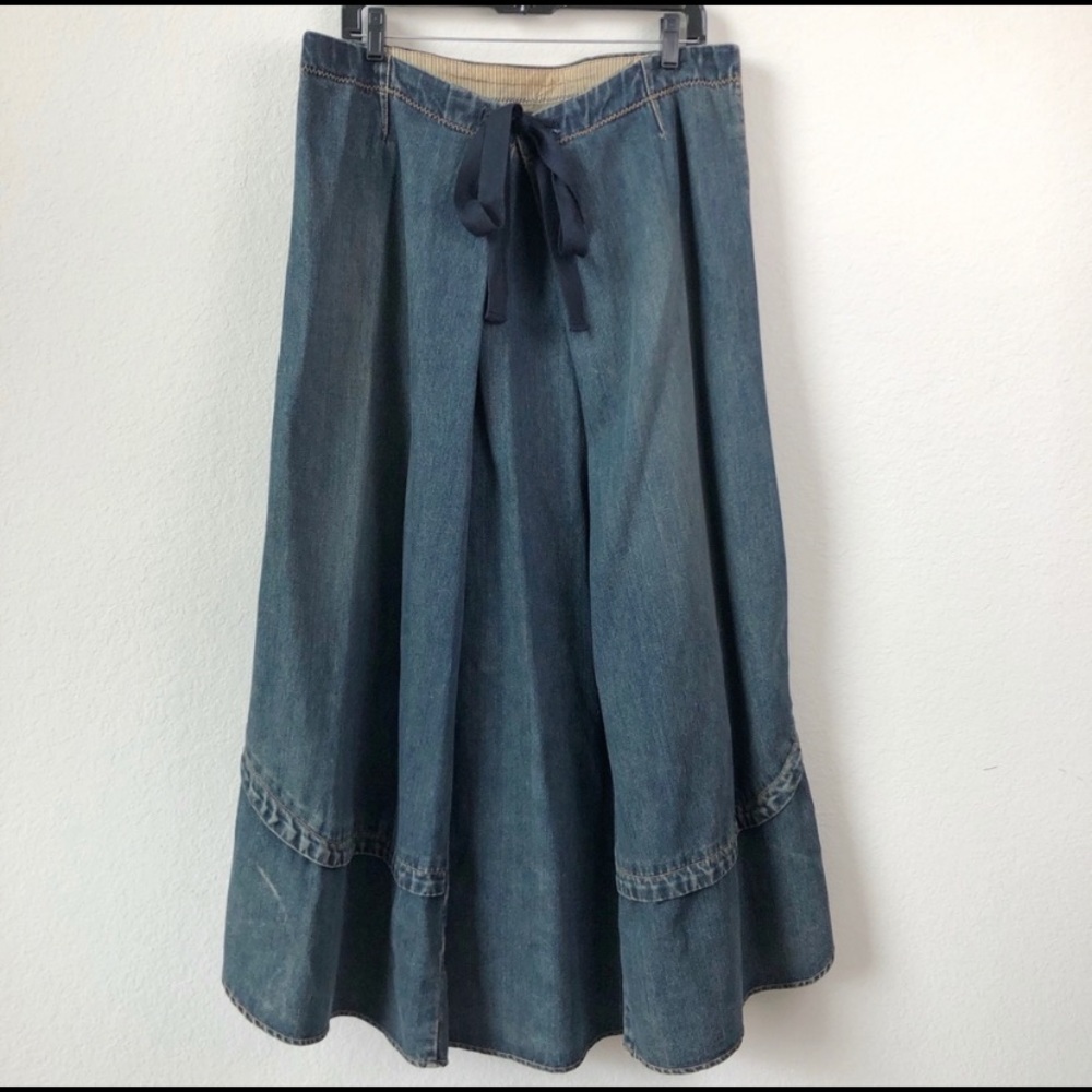 Preowned Gap Women’s High Low Denim Skirt w/Back Sash Size 8 - Picture 2 of 2